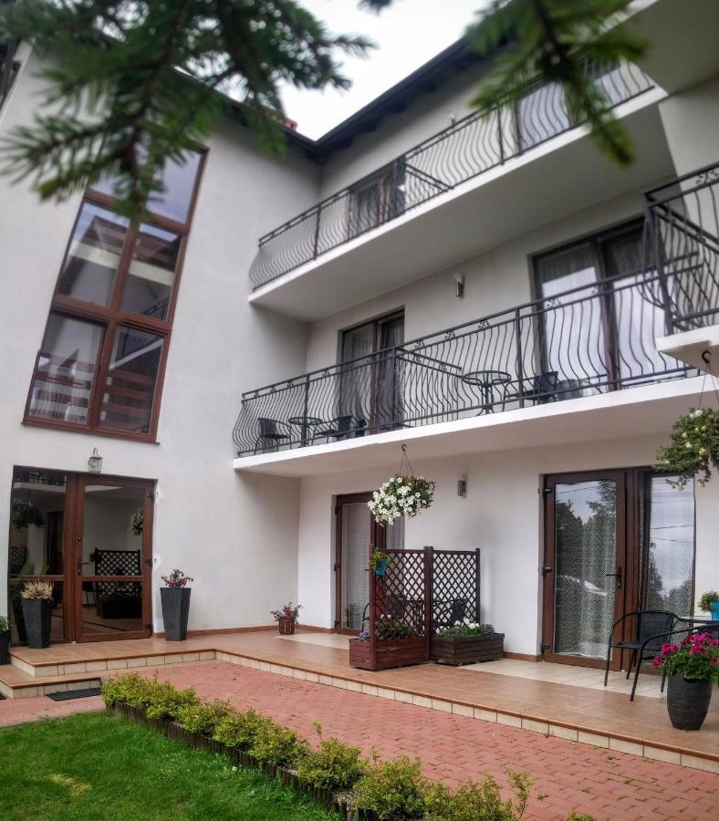 Emada- Pokoje Goscinne I Studia Ostrowo  Exteriér fotografie